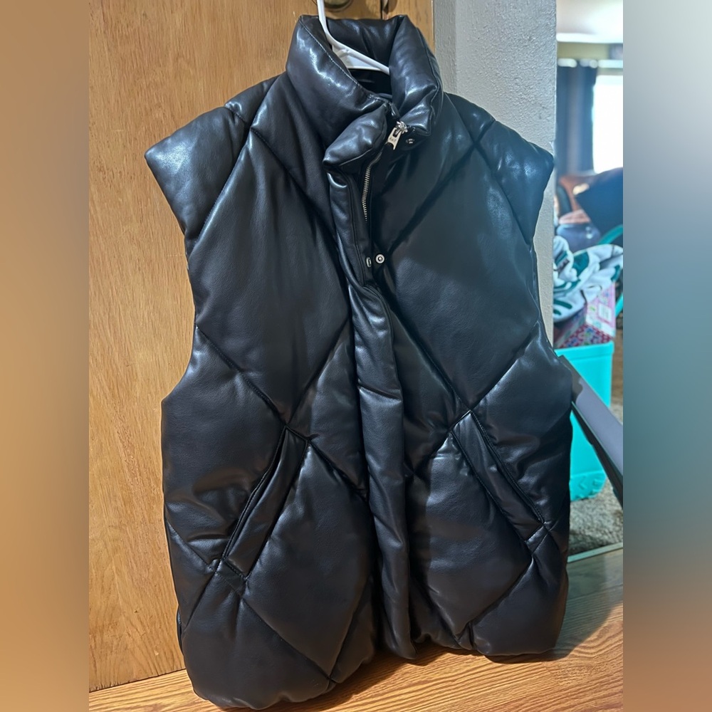 Abercrombie and fitch vest